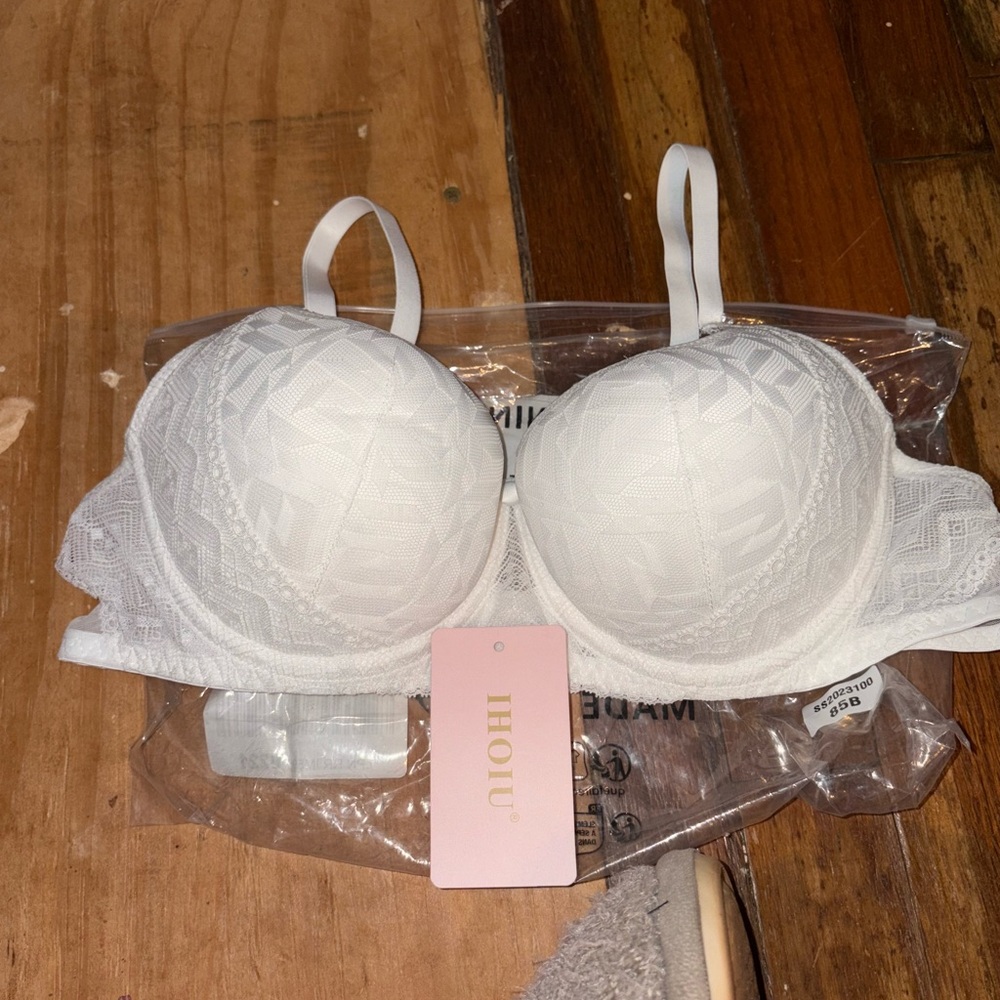 White Lace Underwire Bra